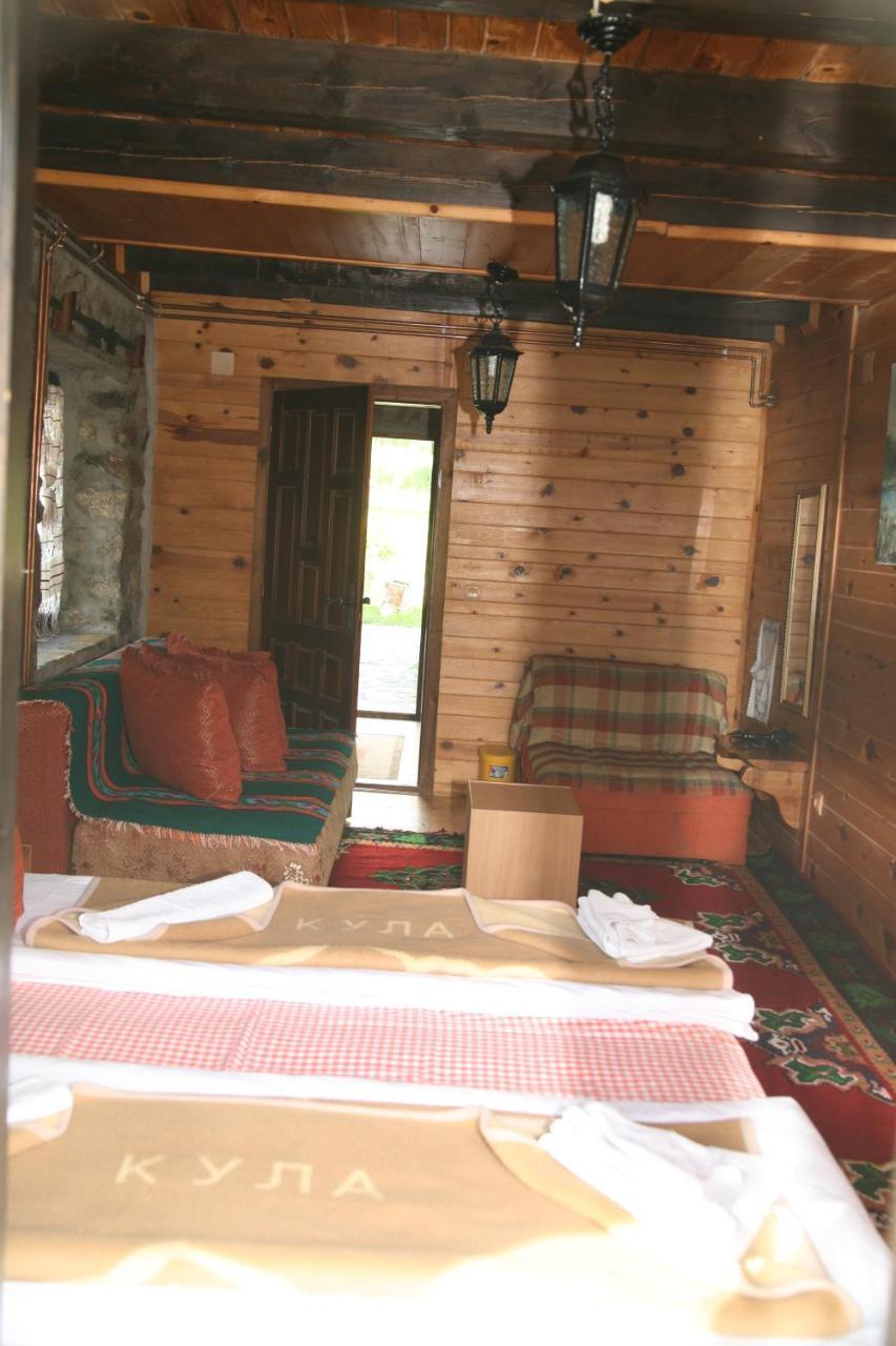 Hotel Kula Damjanova-Komnenovo Selo Plav Exterior foto